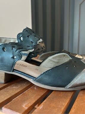 Remonte dark green and silver Scalloped Cutout Low Heel sandals
